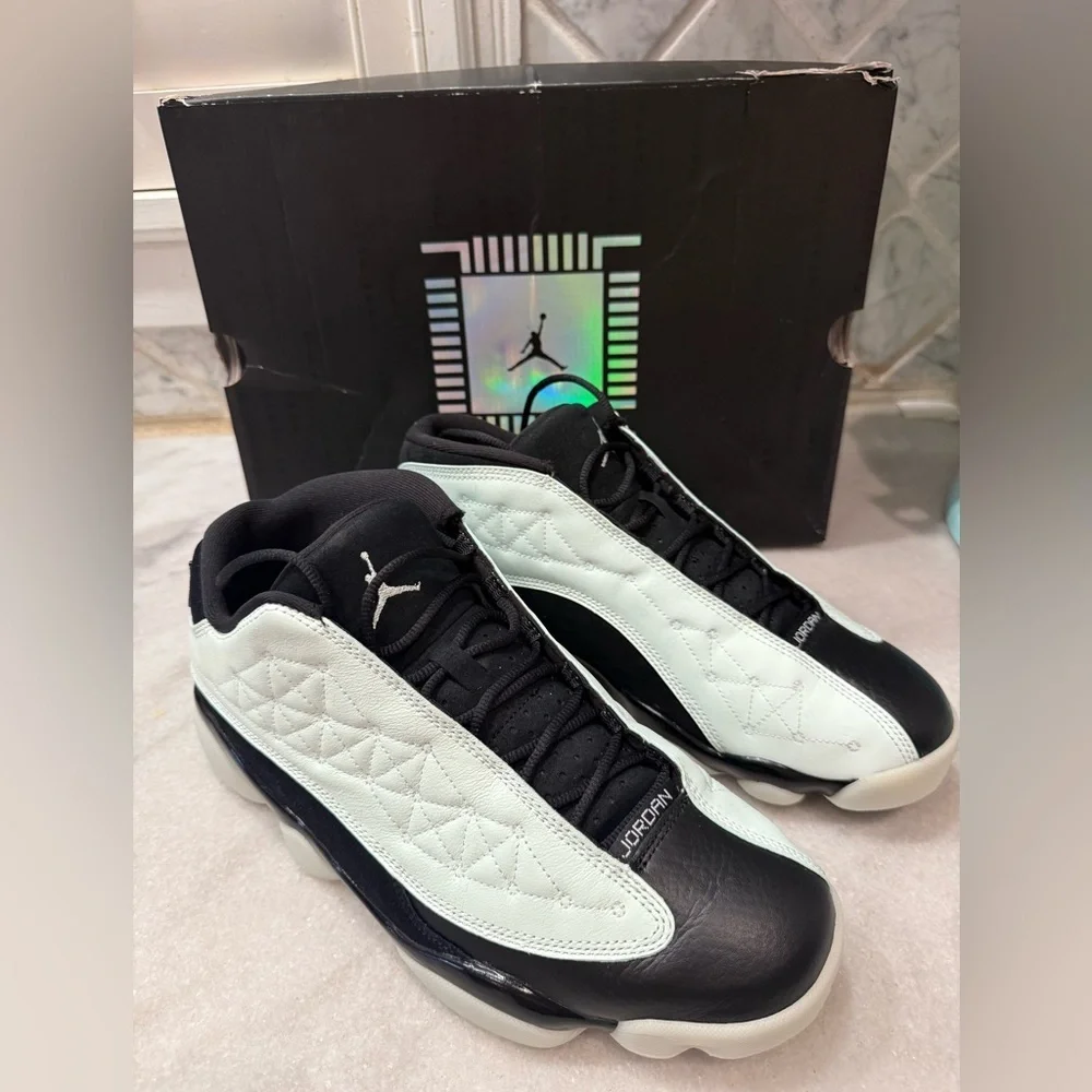 Nike Air Jordan 13 Retro low singles day
